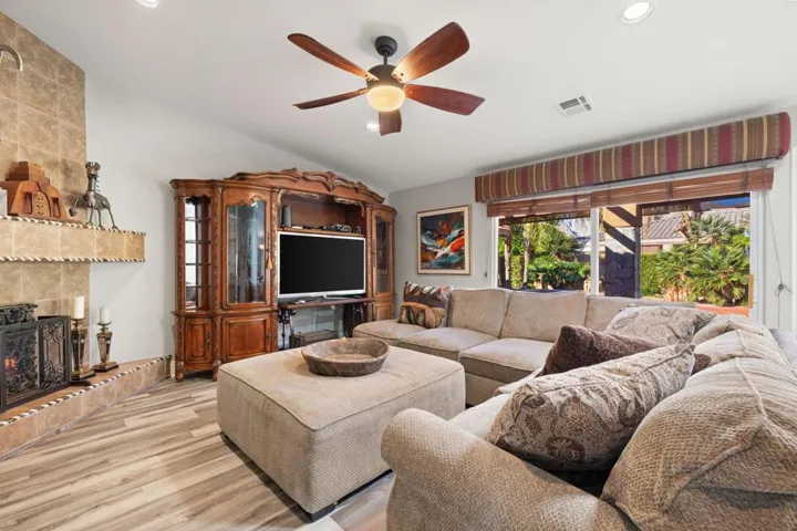 28-web-or-mls-8M4A0694