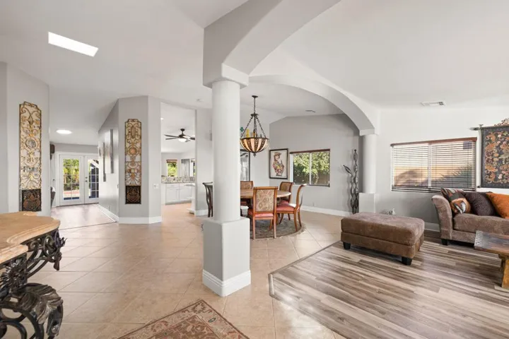 42-web-or-mls-8M4A0613