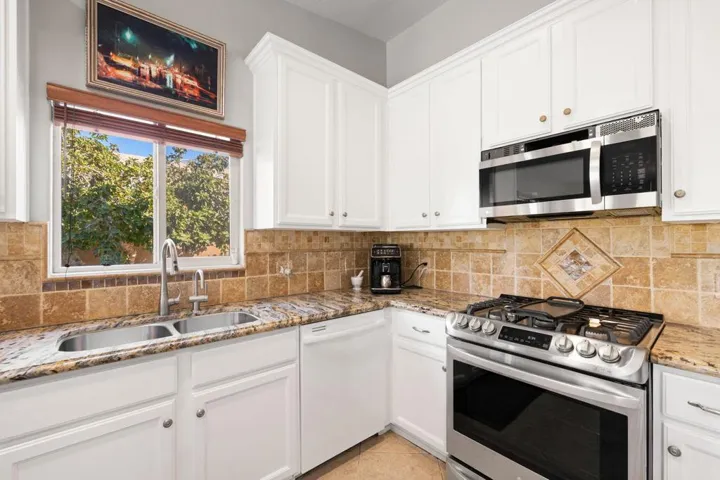 39-web-or-mls-8M4A0653