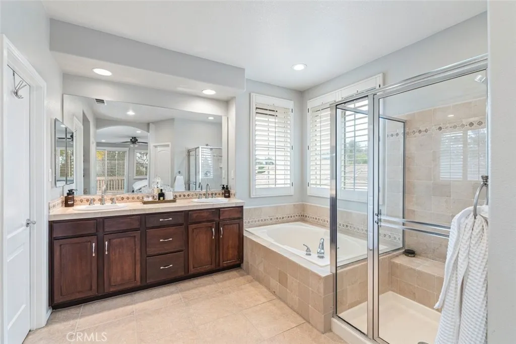 43993 Barletta, Temecula, California 92592 home-pic-35