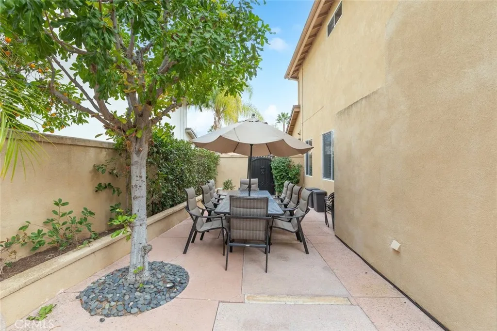43993 Barletta, Temecula, California 92592 home-pic-43