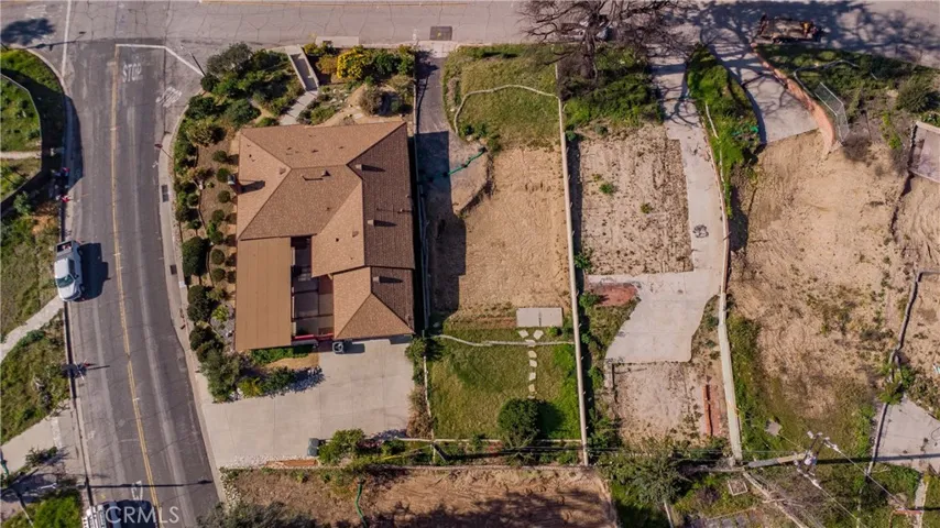 2820 N Mount Curve, Altadena, California 91001