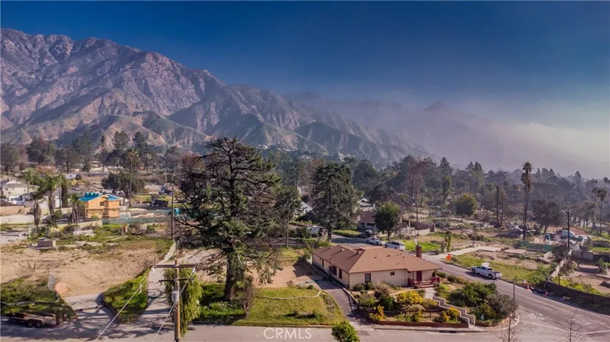 2820 N Mount Curve, Altadena, California 91001