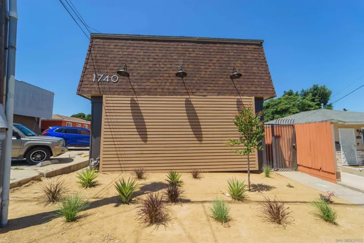 1740 N Ave, National City, California 91950