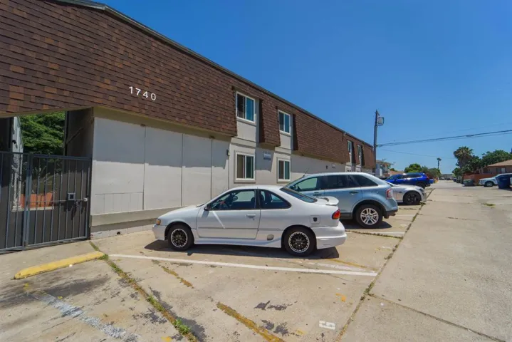 1740 N Ave, National City, California 91950