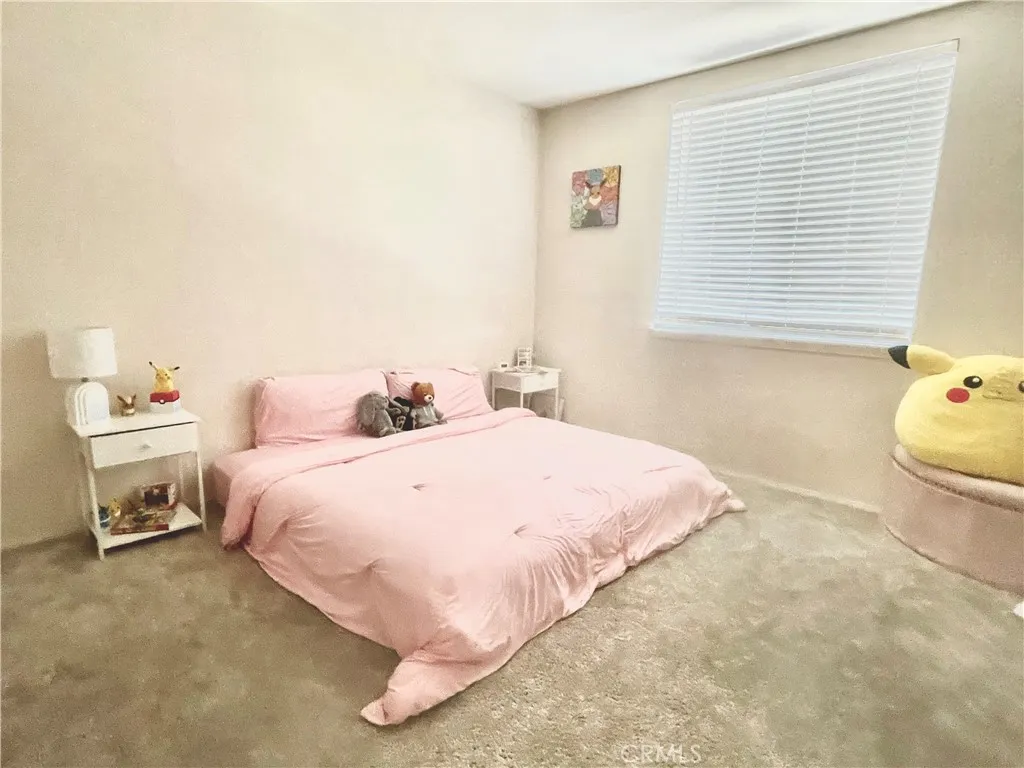 2371 Moonridge Circle, Corona, California 92879 home-pic-8