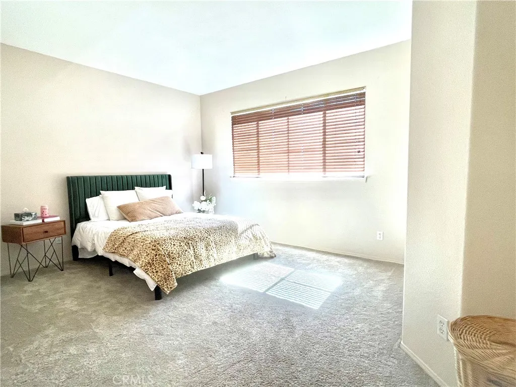 2371 Moonridge Circle, Corona, California 92879 home-pic-6