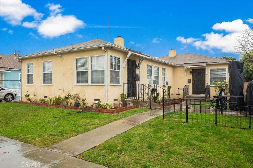 2410 2412 Termino Avenue, Long Beach, California 90815 home-pic-1