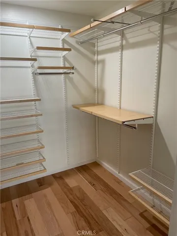 Main Bedroom Walk-In CLoset - Picture 3