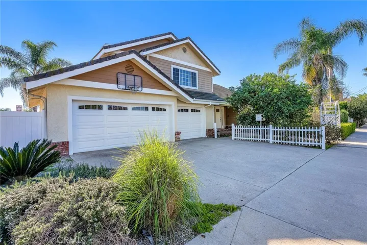 Welcome to 16024 Hart St., Van Nuys