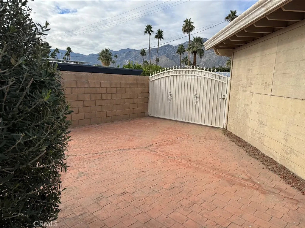 445 N Farrell, Palm Springs, California 92262 home-pic-7