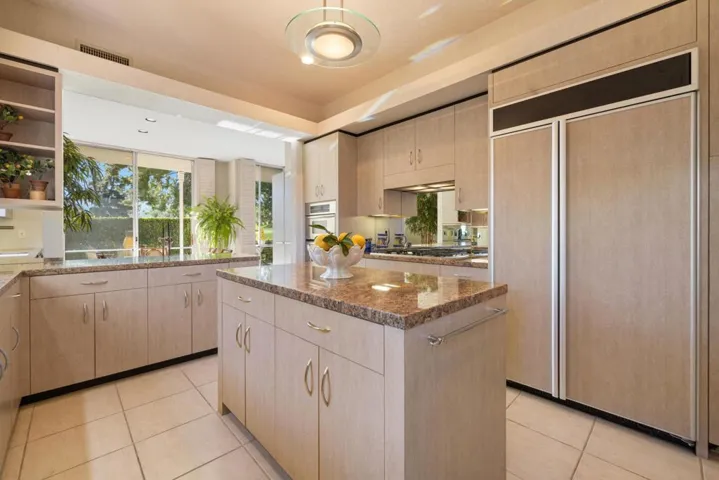 017_64-print-2h8a2949_659