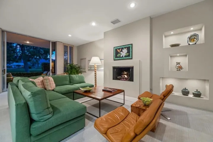 070_35-print-2h8a3715_93