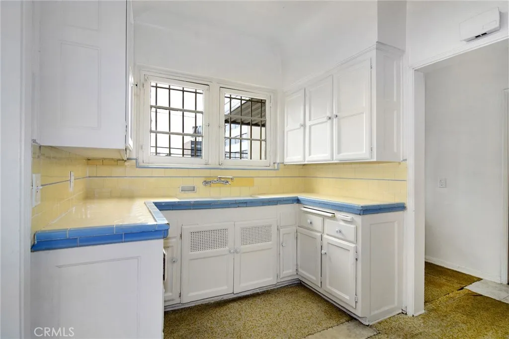 6356 Orange Street, Los Angeles, California 90048 home-pic-11