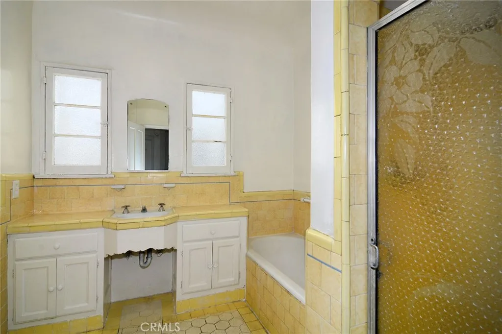 6356 Orange Street, Los Angeles, California 90048 home-pic-16