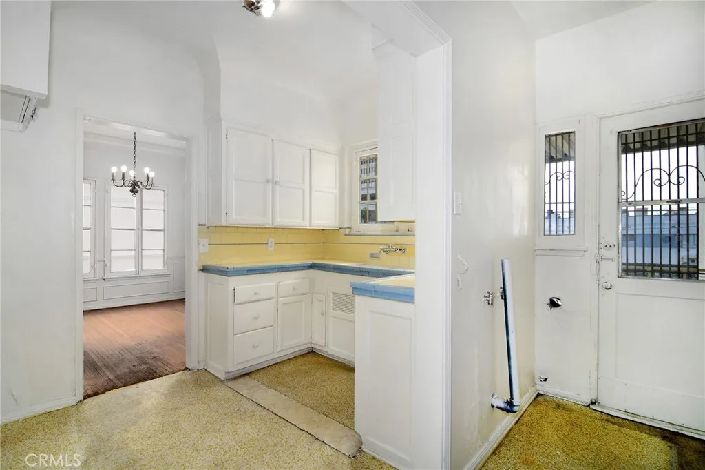6356 Orange Street, Los Angeles, California 90048 home-pic-12