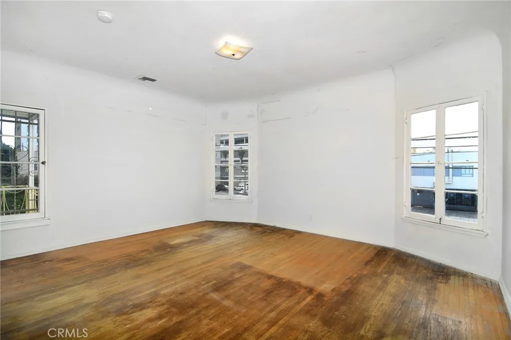 6356 Orange Street, Los Angeles, California 90048 home-pic-15