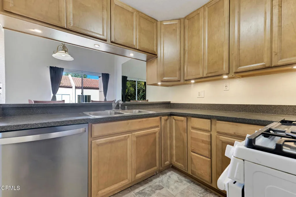 1766 Sinaloa Road 282, Simi Valley, California 93065 home-pic-5