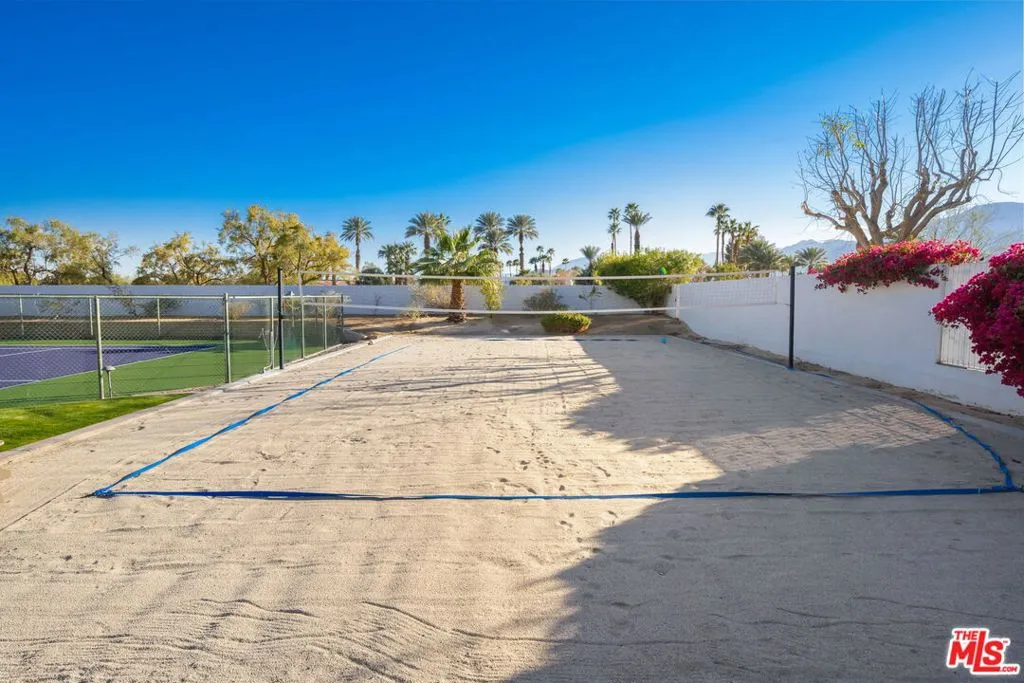 50350 Vista Montana Road, La Quinta, California 92253 home-pic-24