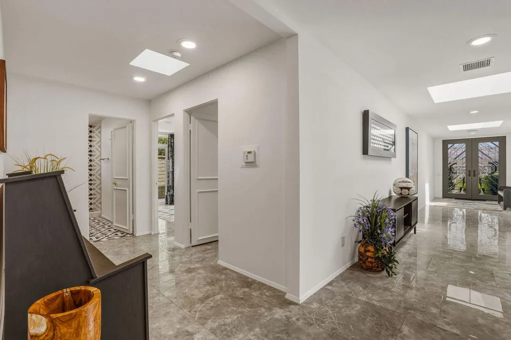 Entry to Guest Room 2