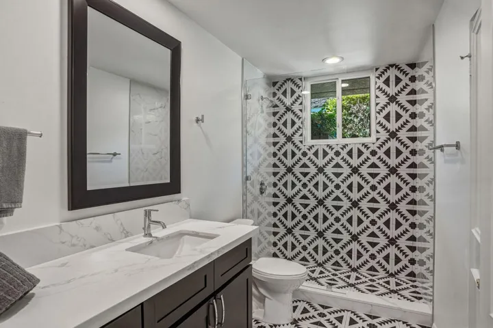 Guest Bath 2
