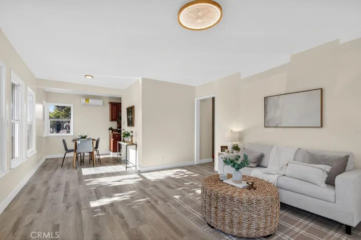 2332 S Highland Avenue, Los Angeles, California 90016