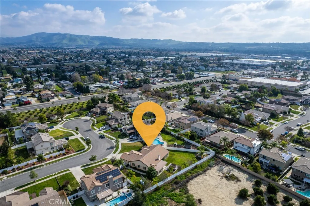 1537 Carmel Court, Redlands, California 92374 home-pic-20