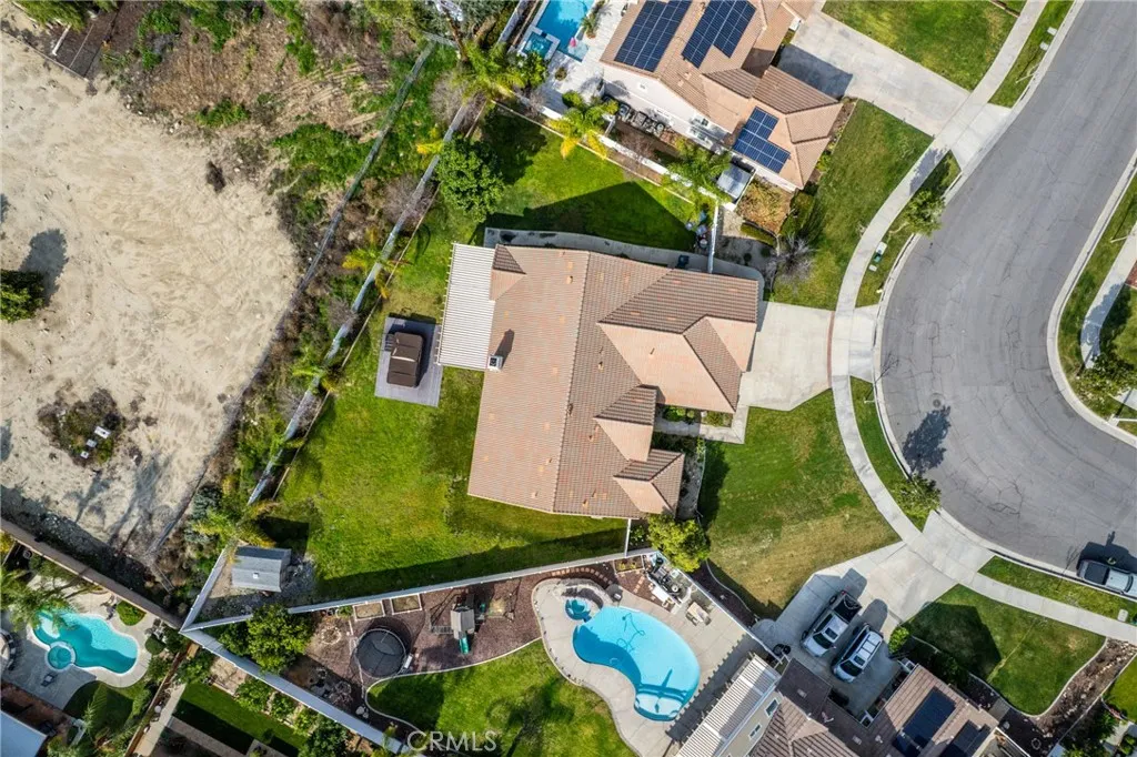 1537 Carmel Court, Redlands, California 92374 home-pic-19