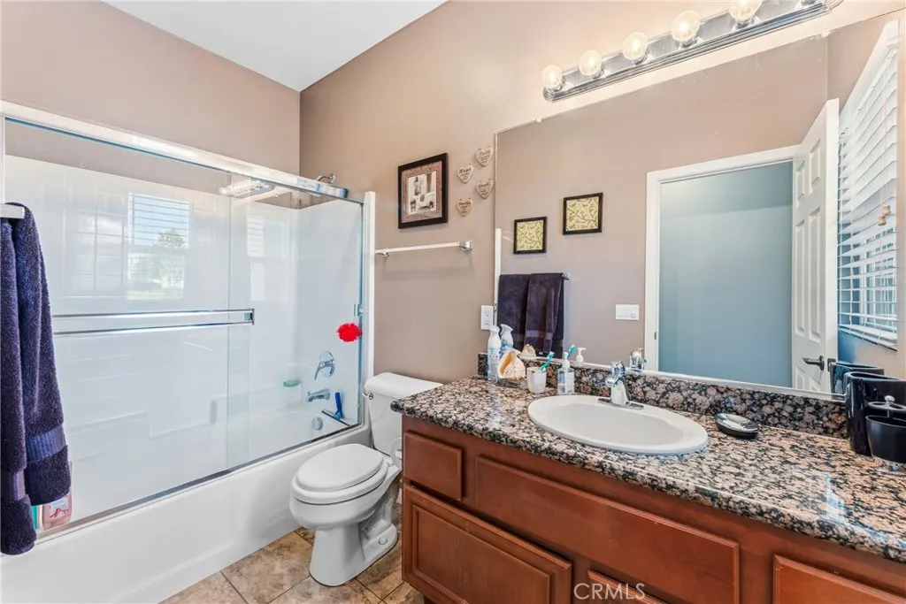 1537 Carmel Court, Redlands, California 92374 home-pic-14