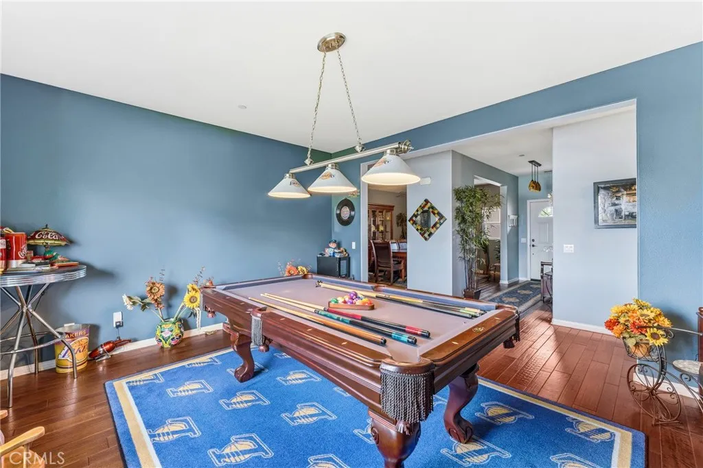 1537 Carmel Court, Redlands, California 92374 home-pic-6