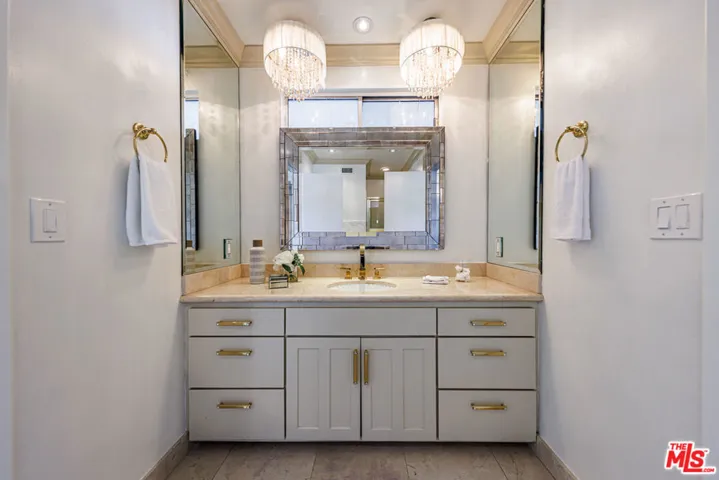 Jack & Jill bathroom