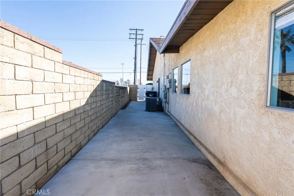 12608 Ramona Avenue, Chino, California 91710 home-pic-24