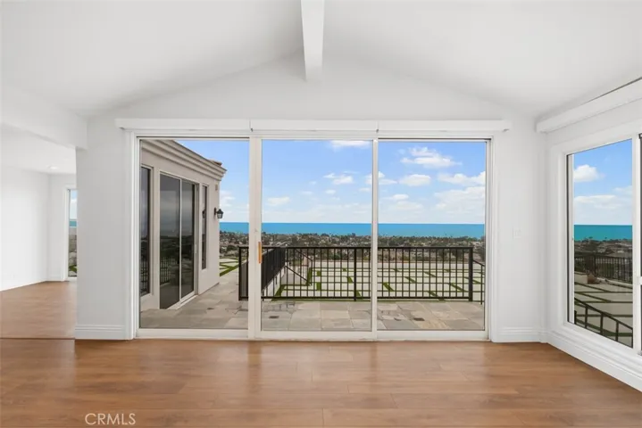 Living room Ocean Views, Catalina Island and Dana Point Harbor!