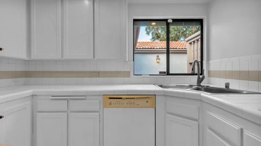 Were Focused 5985 Spoon-13