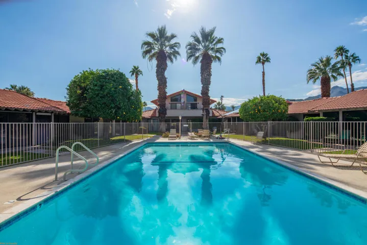 Were Focused 5985 Spoon-31