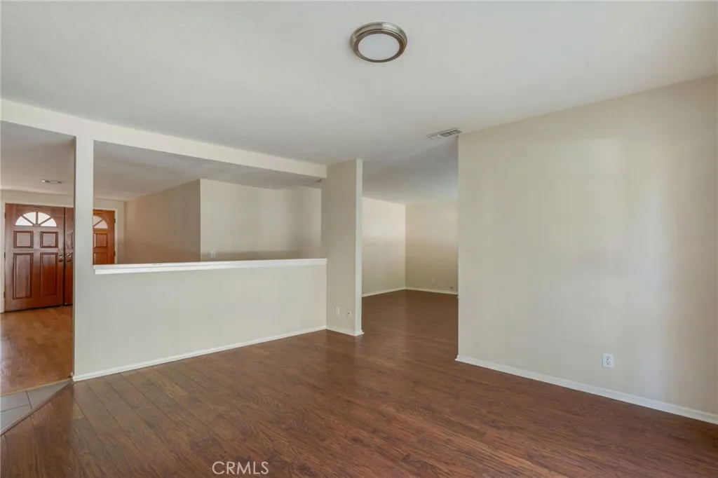 1609 Catalina, Santa Ana, California 92705 home-pic-9