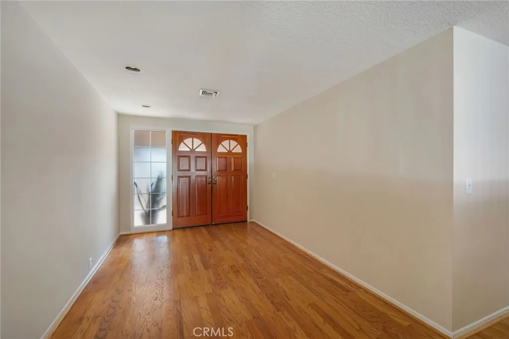 1609 Catalina, Santa Ana, California 92705 home-pic-6