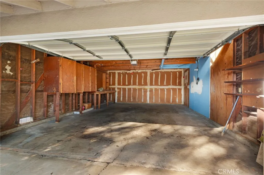 1609 Catalina, Santa Ana, California 92705 home-pic-37