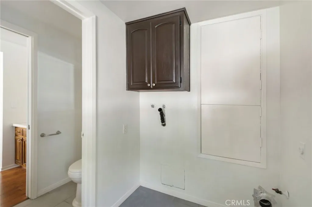 1609 Catalina, Santa Ana, California 92705 home-pic-24
