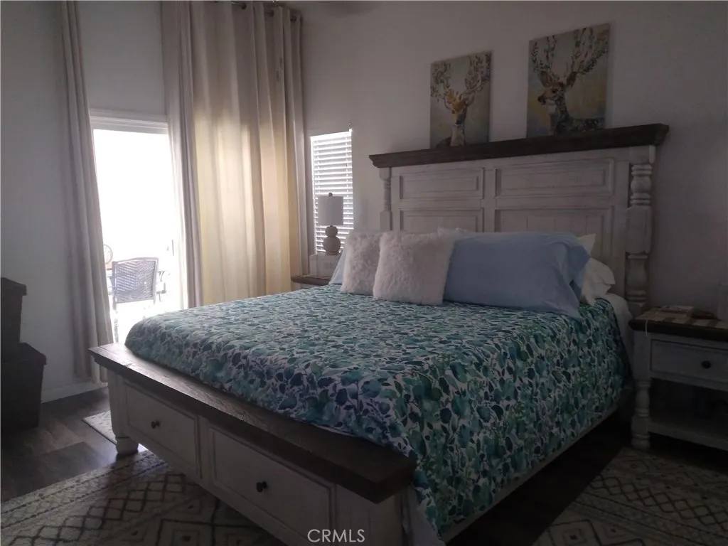 40672 Corte Albara, Murrieta, California 92562 home-pic-5