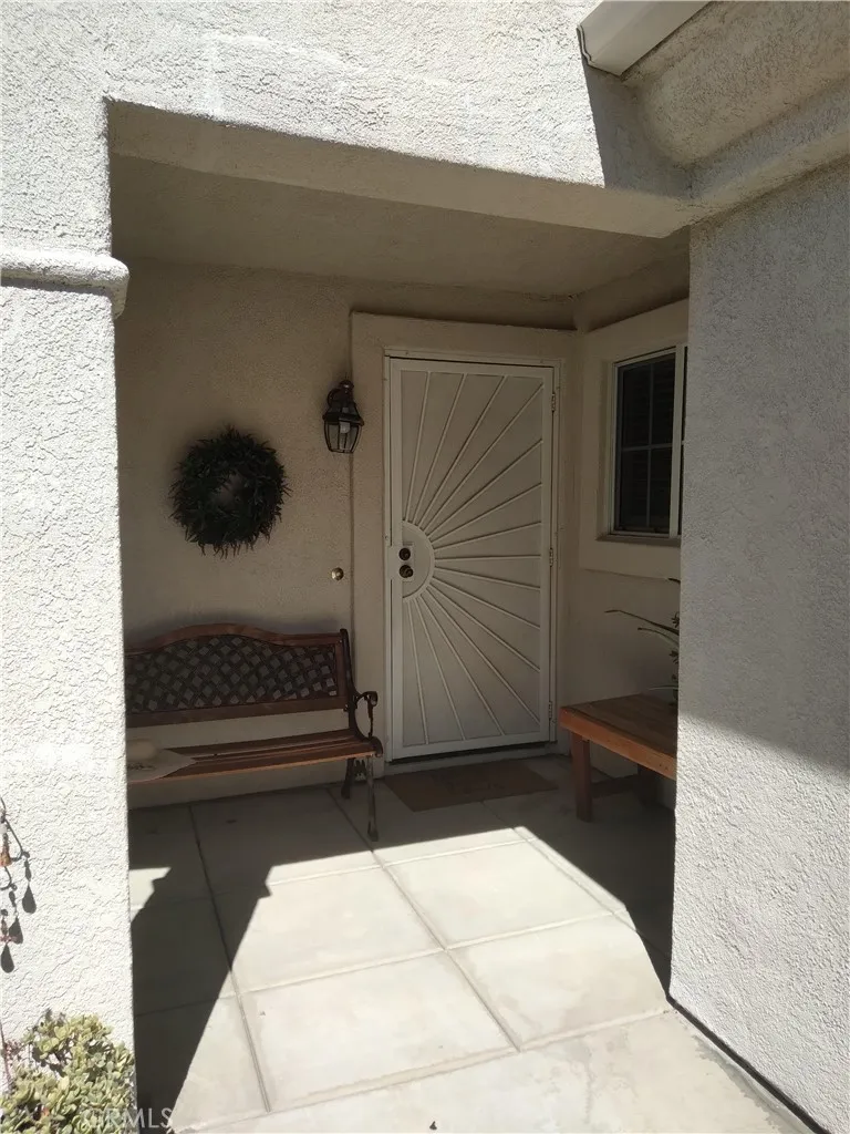 40672 Corte Albara, Murrieta, California 92562 home-pic-1