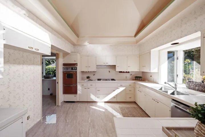 2959 Lake Road, Pebble Beach, California 93953