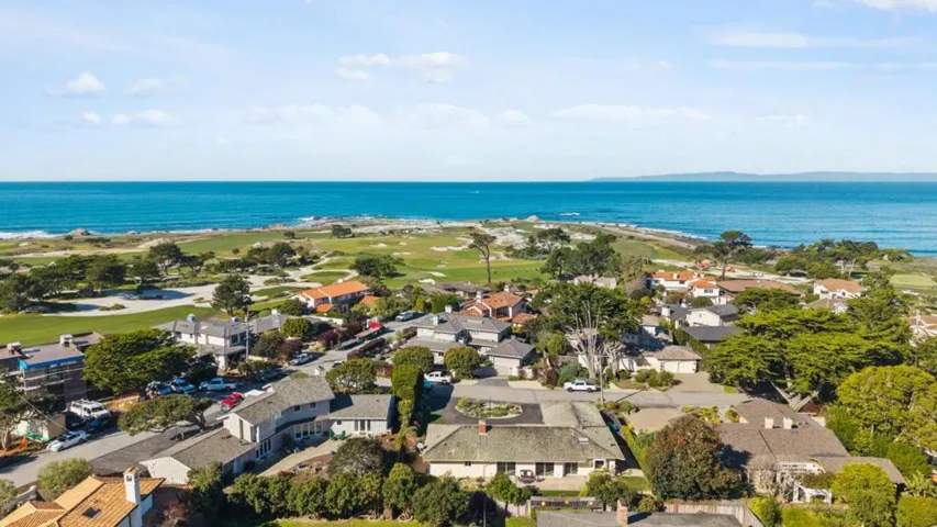 2959 Lake Road, Pebble Beach, California 93953