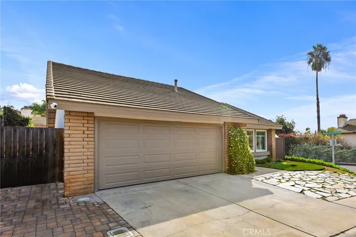 1903 Buckskin Glen, Escondido, California 92027
