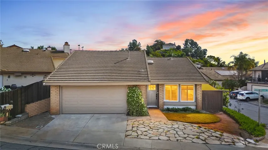 1903 Buckskin Glen, Escondido, California 92027