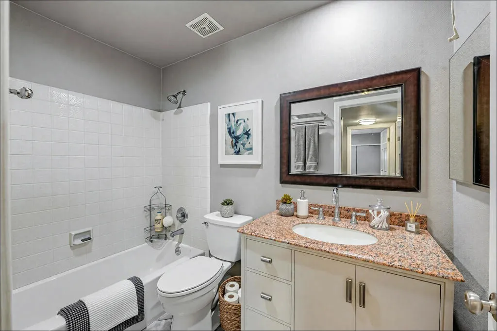 1111 E Ramon Road 1, Palm Springs, California 92264 home-pic-8