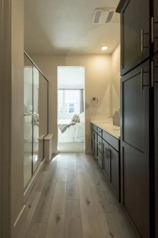 Model Bath