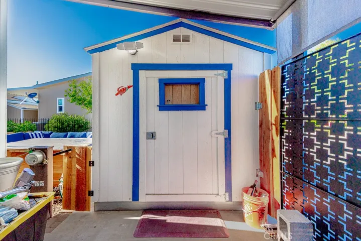Shed
