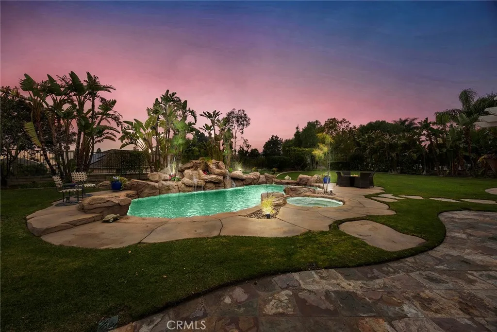 5325 Kodiak Mountain Drive, Yorba Linda, California 92887 home-pic-16