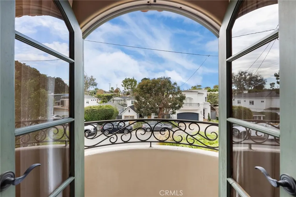 2508 Pine, Manhattan Beach, California 90266 home-pic-47